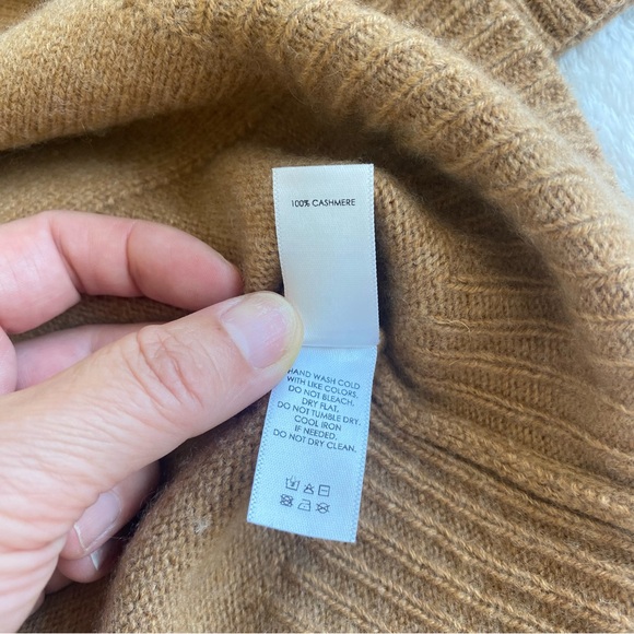 Unsubscribed Cashmere Carmel Button-Up Oversized Cardigan | M - Picture 8 of 11